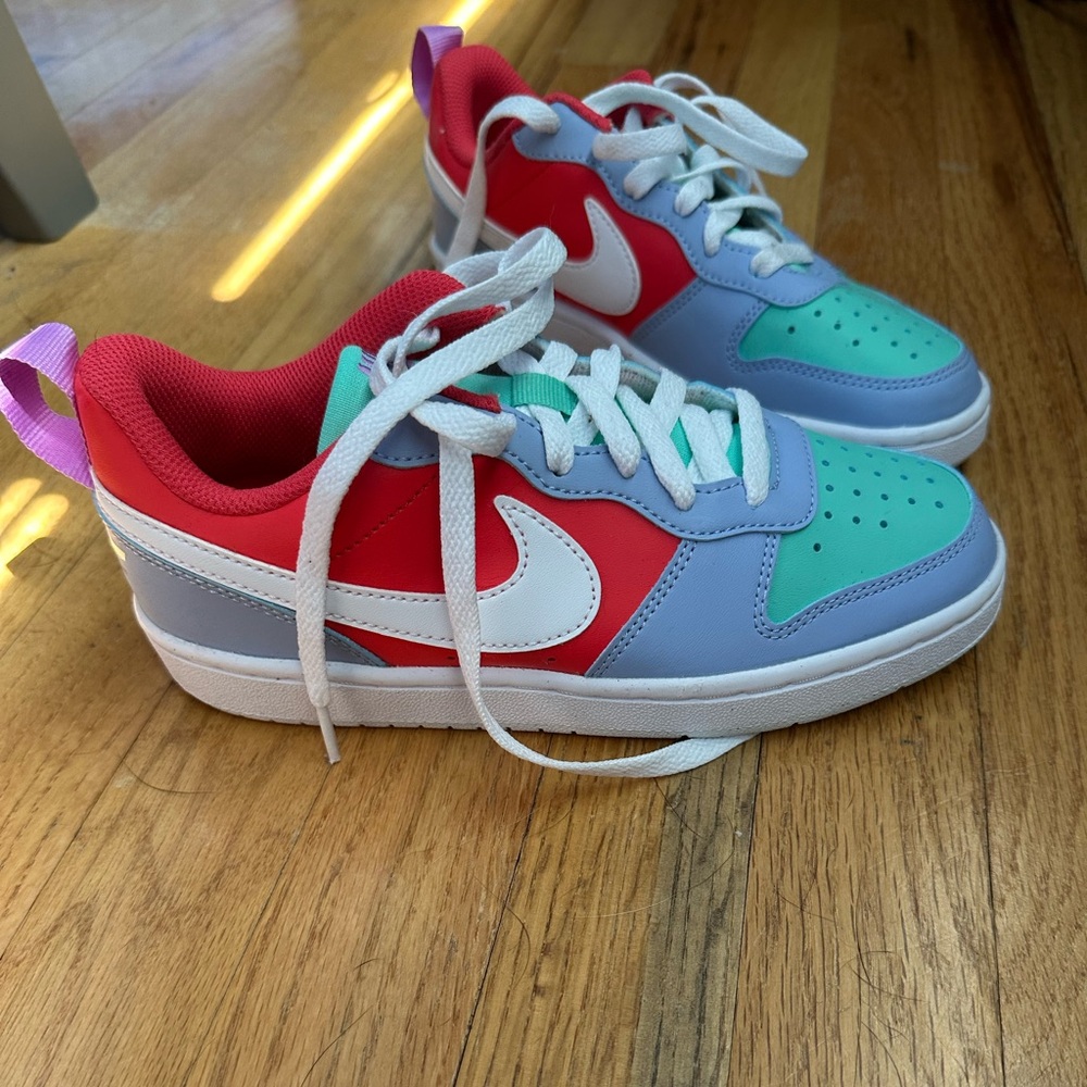 Brand new Nike shoes